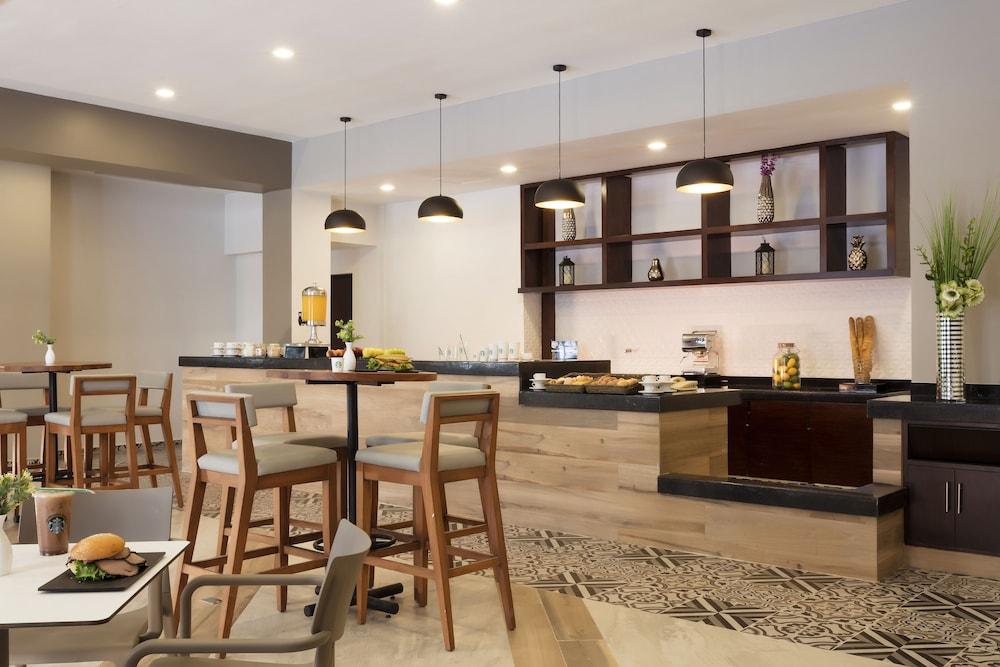 Krystal Urban Monterrey San Jeronimo酒店 外观 照片